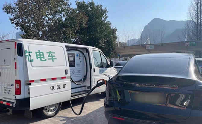 禄劝汽车搭电