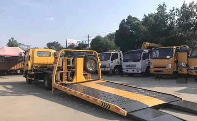 禄劝汽车中途维修案例