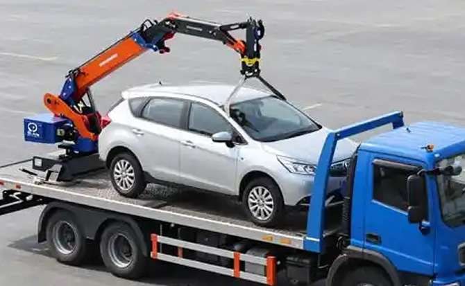 禄劝吊车救援案例